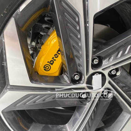 ốp_má_phanh_brembo_xe_hơi