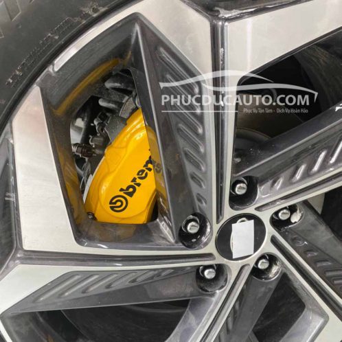 ốp_má_phanh_brembo_xe_hơi
