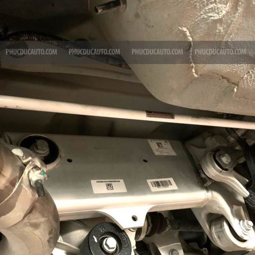 thanh_cân_bằng_vinfast_lux