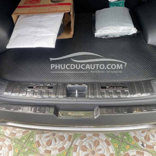 ốp_carbon_cốp_sau_tucson_2022