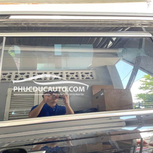 viền_chân_kính_carnival_2023