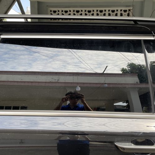 viền_chân_kính_carnival