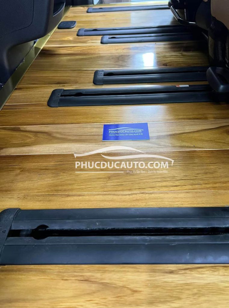 sàn_gỗ_kia_carnival_2023