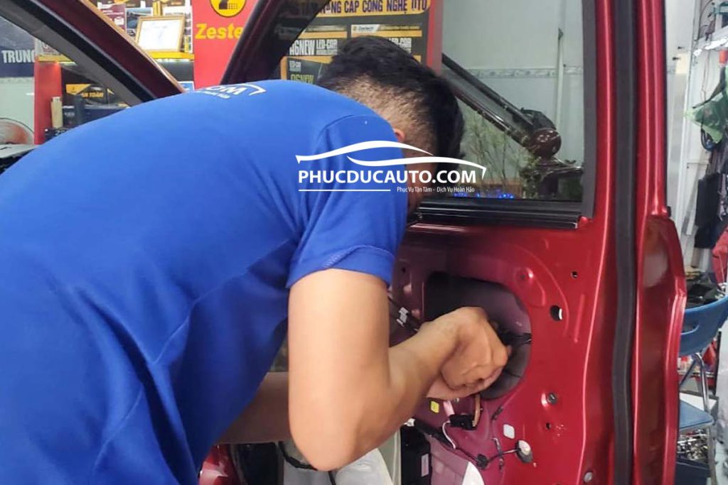 cửa_hít_owin_toyota_veloz_cross