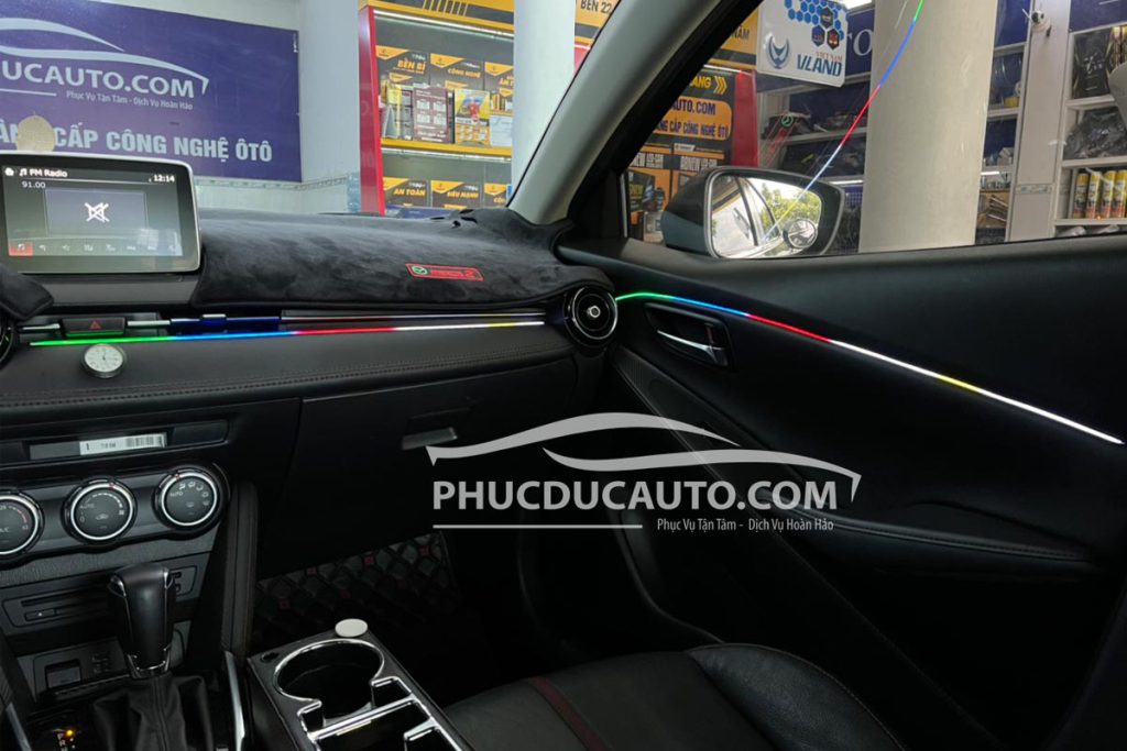 độ_led_nội_thất_mazda