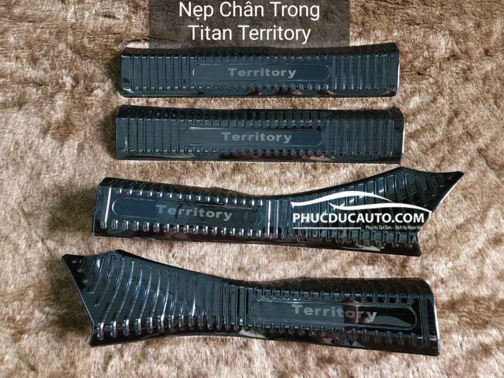 nẹp_chân_trong_titan_ford_territory