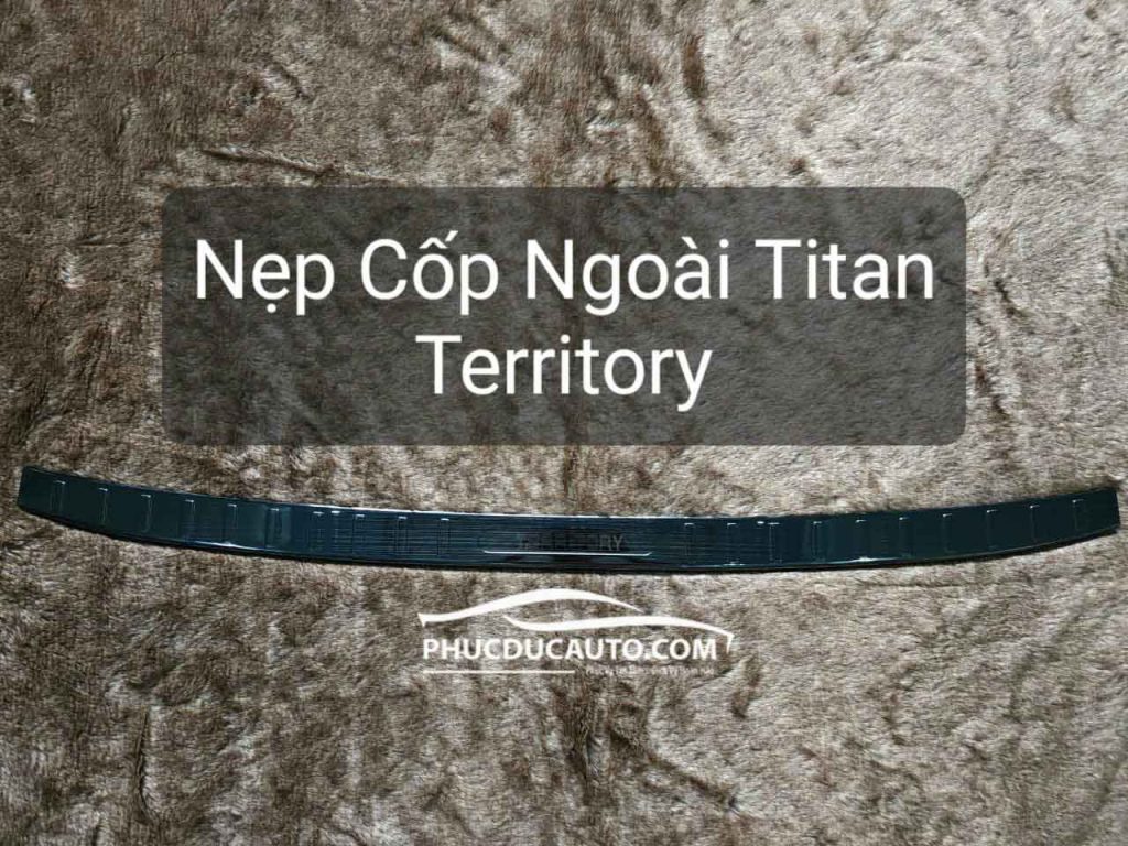 nẹp_cốp_ngoài_titan_territory