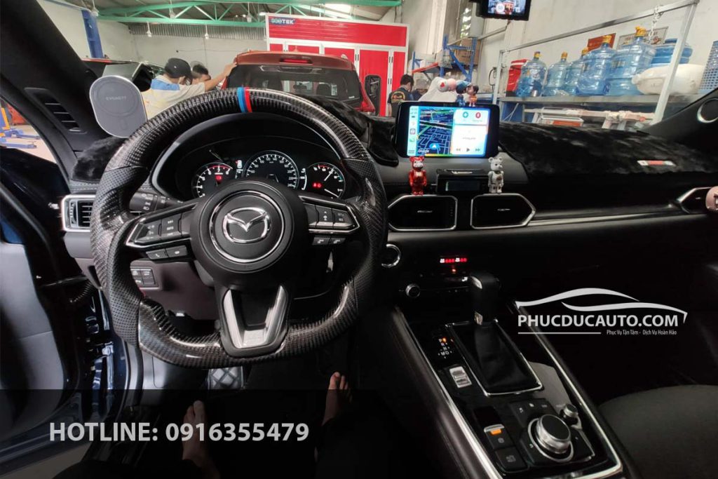 vô_lăng_carbon_mazda_cx8