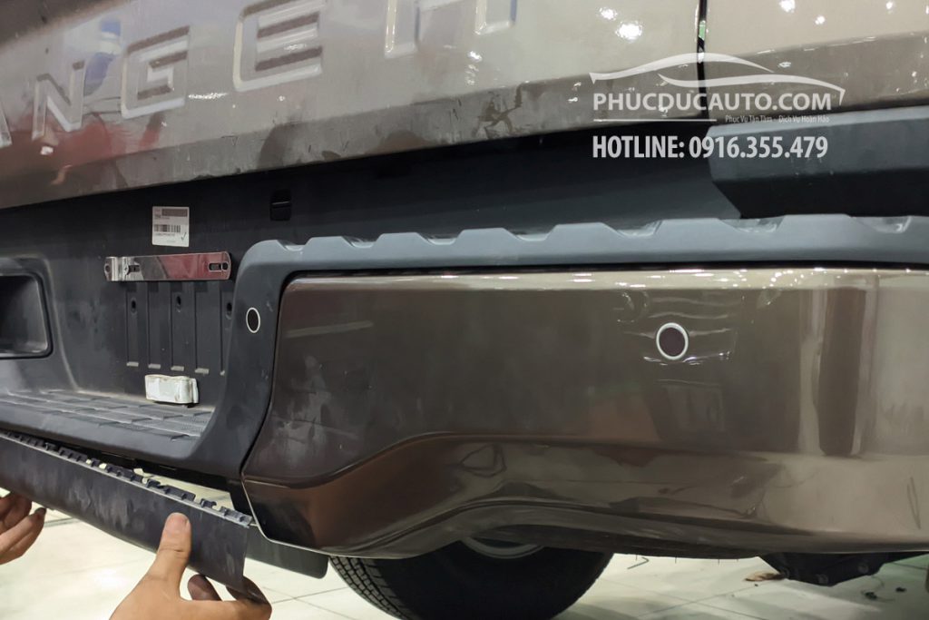 cảm_biến_lùi_ford_ranger_xls_2023