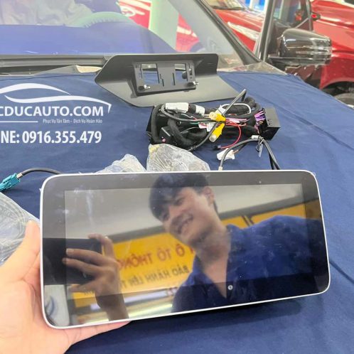 man_hinh_android_fly_mercedes