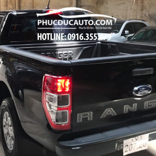 tam_lot_thung_ford_ranger_2023