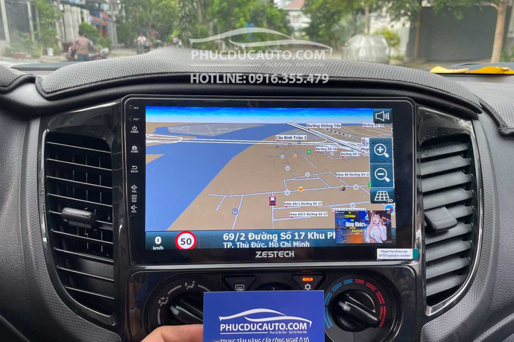 man_hinh_Z800_pro_mitsubishi_triton