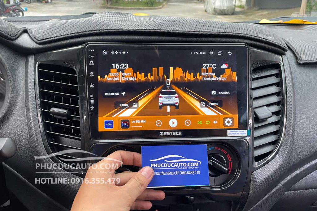 man_hinh_Z800_pro_mitsubishi_triton