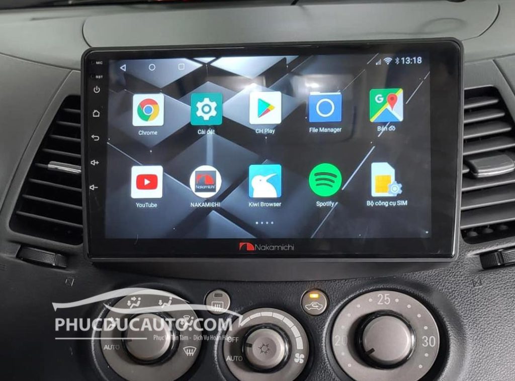 màn_hình_nakamichi_mitsubishi_grandis