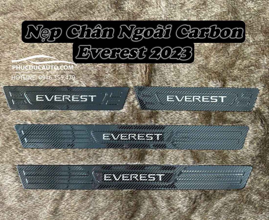 nẹp_chân_ngoài_carbon_ford_everest_2023