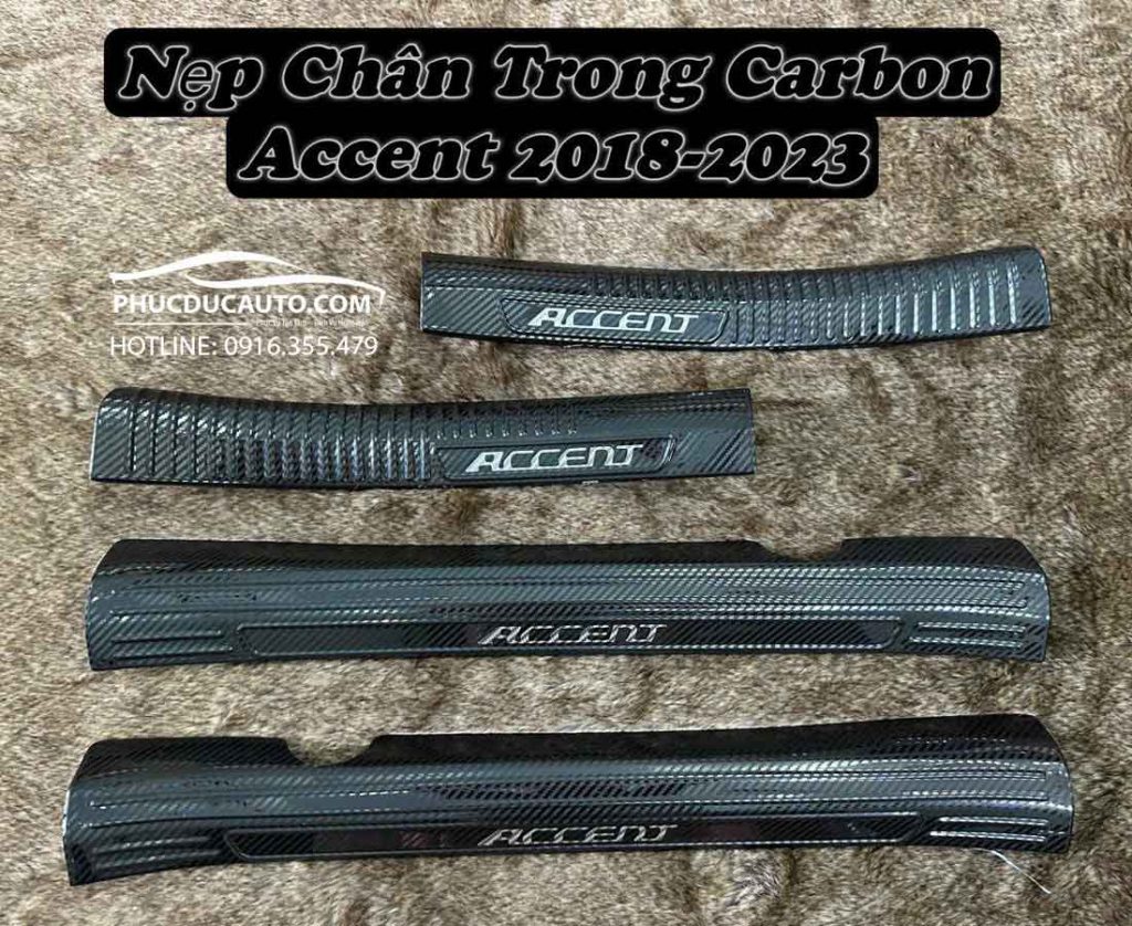 nẹp_chân_trong_carbon_hyundai_accent_2023