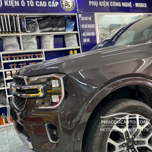 bệ_bước_chân_tự_động_ford_everest_2023