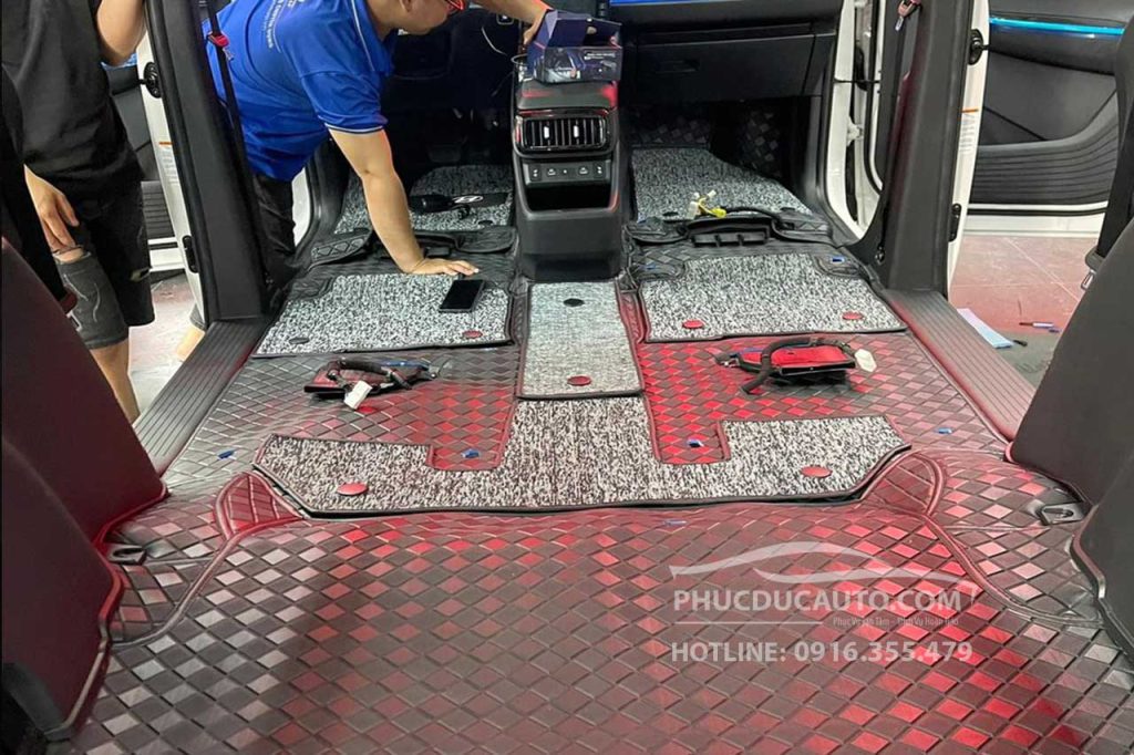 thảm_lót_sàn_8D_hyundai_custin_2023
