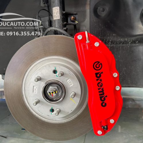 custin_lắp_ốp_phanh_brembo