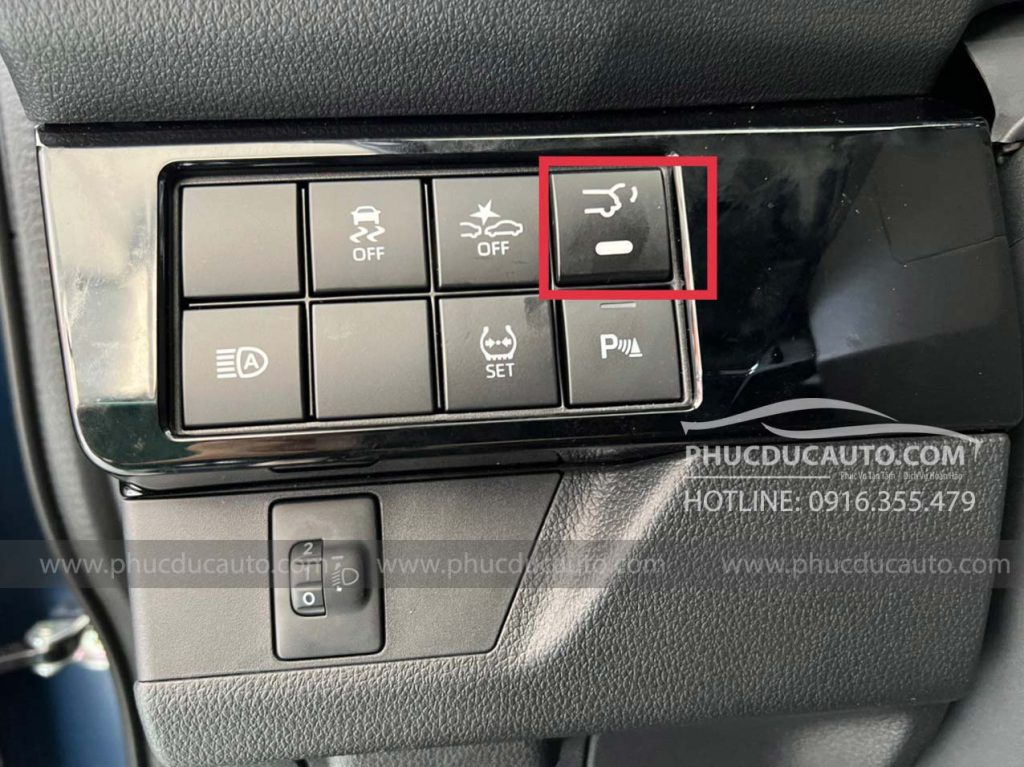 toyota-yaris-cross-độ-cốp-điện-tự-động