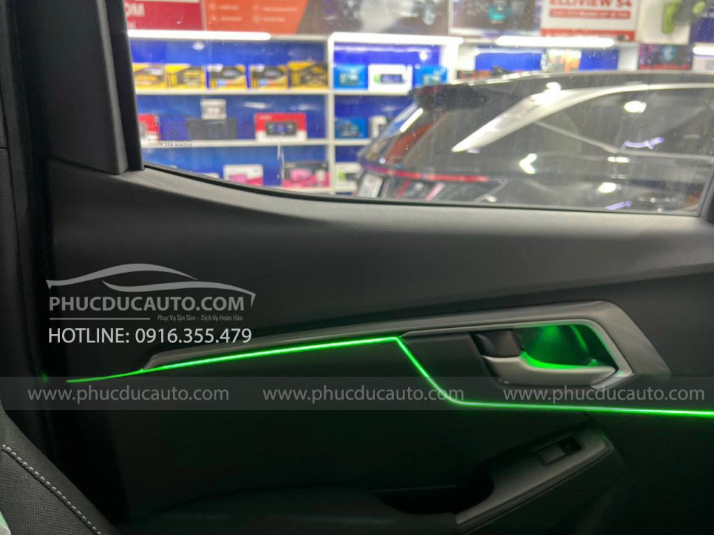 isuzu_dmax_độ_led_nội_thất