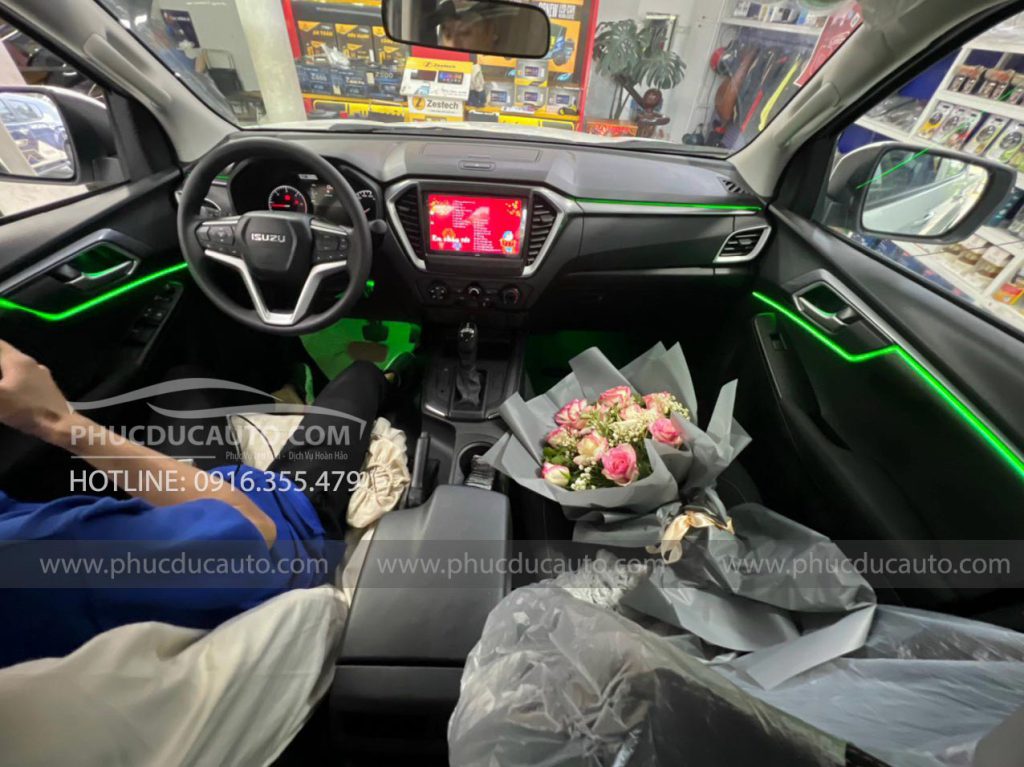 isuzu_dmax_độ_led_nội_thất