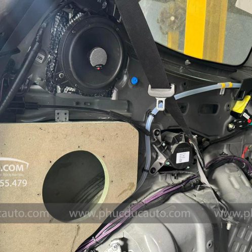 độ_loa_sub_hơi_cho_hyundai_custin_bản_thiếu