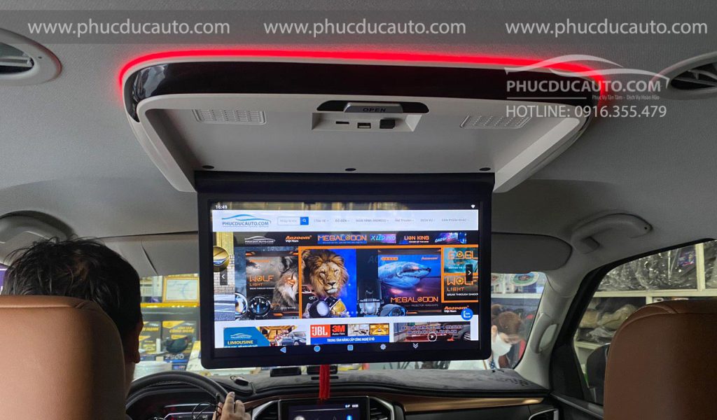 màn_hình_ốp_trần_android_cho_xe_hơi