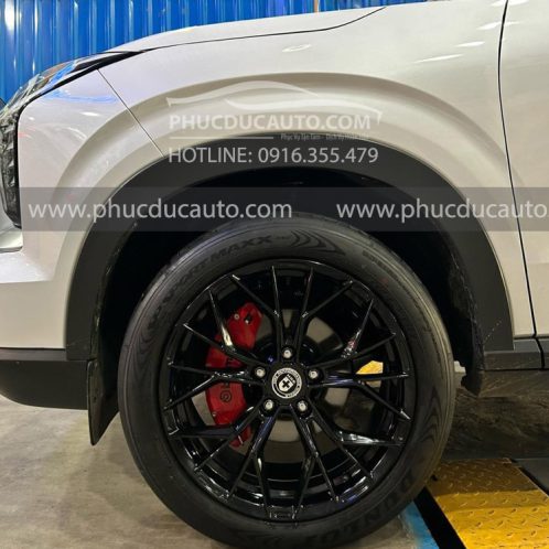Ốp_phanh_brembo_cho_mitsubishi_xforce_2024