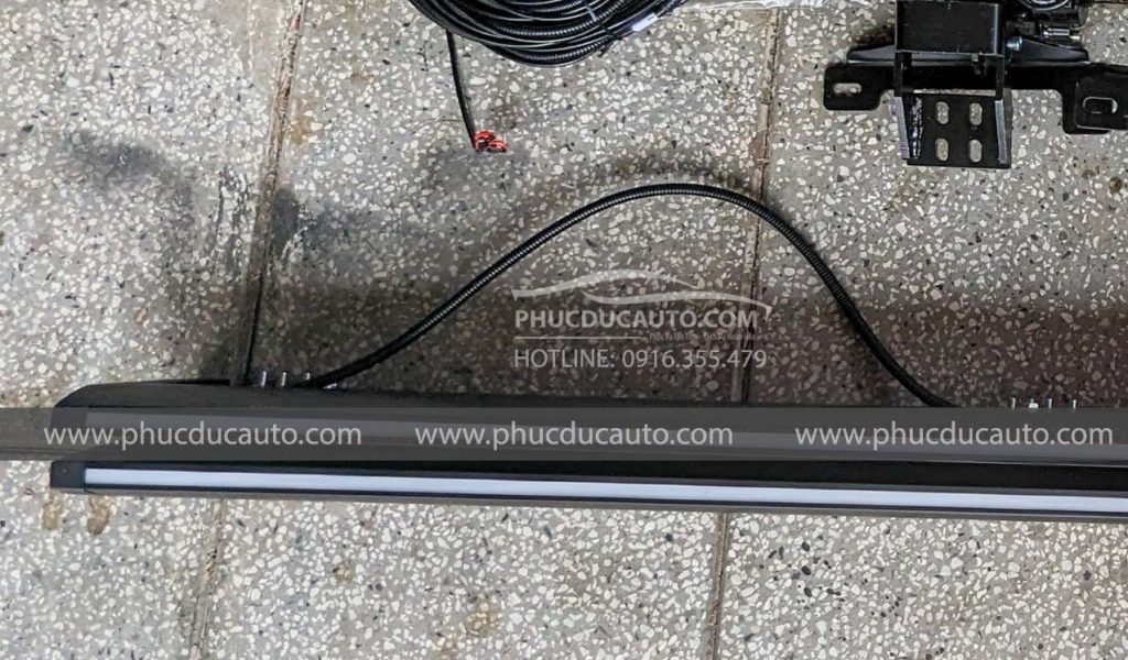 bệ_bước_có_đèn_volkswagen_viloran_2024