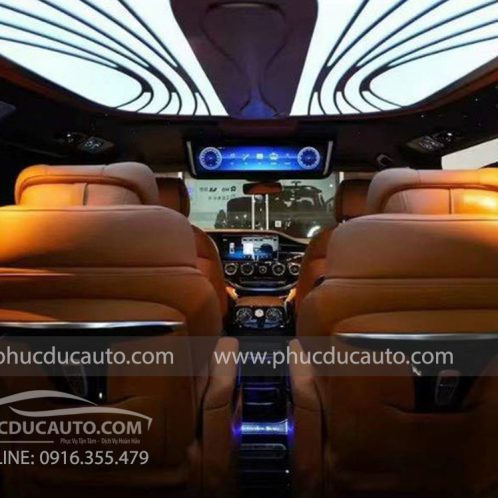 màn_hình_ốp_trần_cao_cấp_cho_xe_hơi