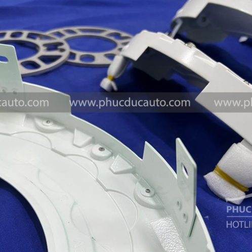 ốp_má_phanh_brembo_ford_everest_2024