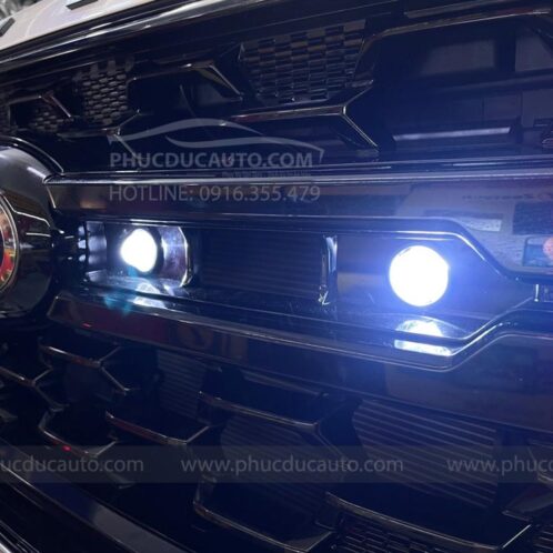 đèn_led_định_vị_zin_stormtrak_2024