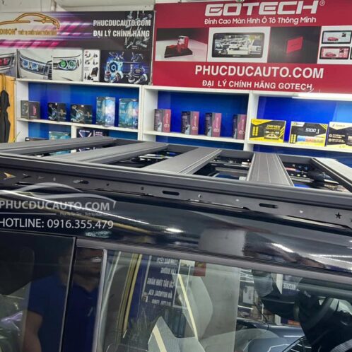 khung_để_đồ_zin_trên_nóc_xe_vinfast_vf3