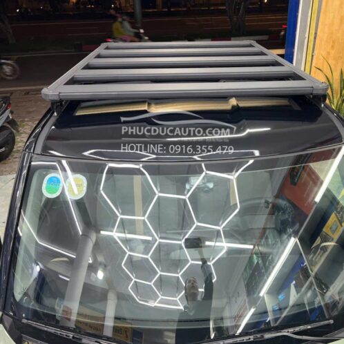 khung_để_đồ_zin_trên_nóc_xe_vinfast_vf3