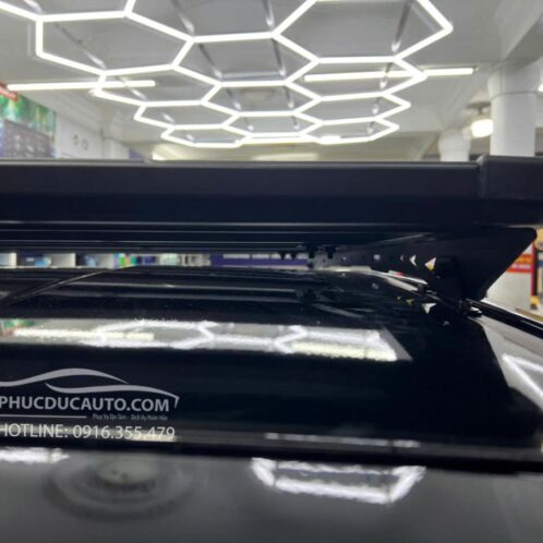 khung_để_đồ_zin_trên_nóc_xe_vinfast_vf3