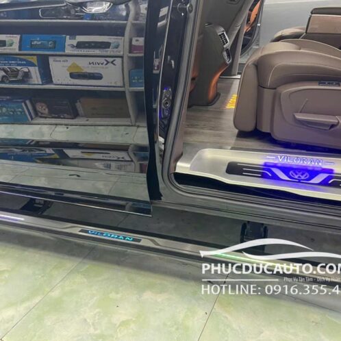 bệ_bước_chân_điện_đèn_led_viloran_2025