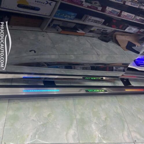 bệ_bước_chân_điện_đèn_led_viloran_2025