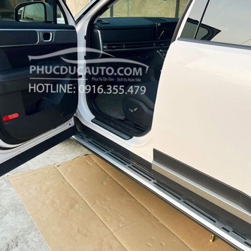 bệ_bước_chân_zin_santafe_2025