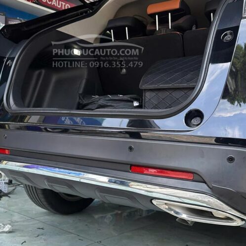 Ốp_cản_sau_mẫu_mercedes_HRV_2025