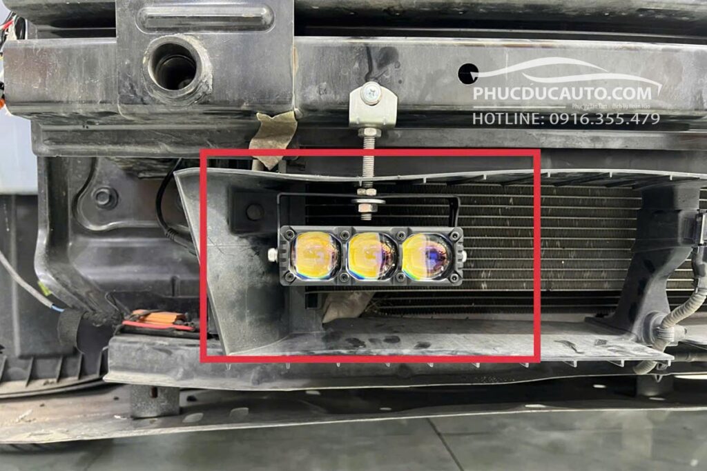 độ_đèn_trợ_sáng_cyber_3_Custin