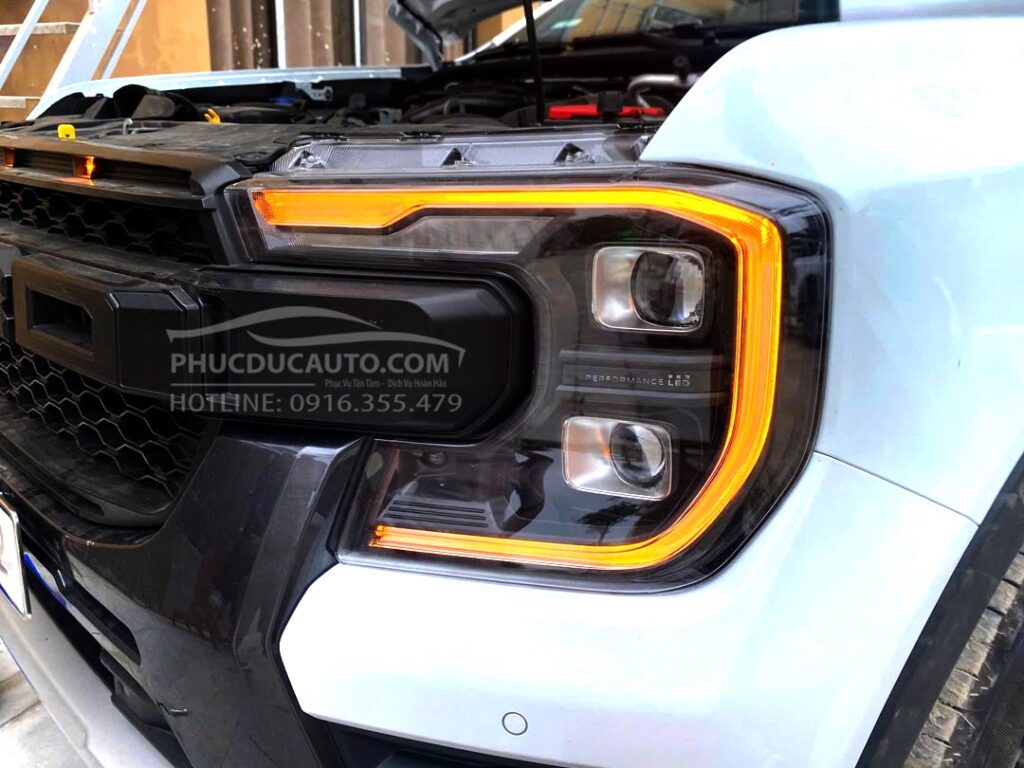 Độ_đèn_matrix_daylight_ford_raptor
