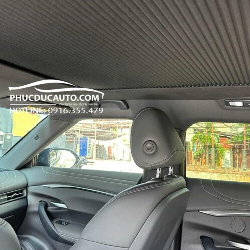 vf7_gắn_rèm_điện_chống_nóng_100%