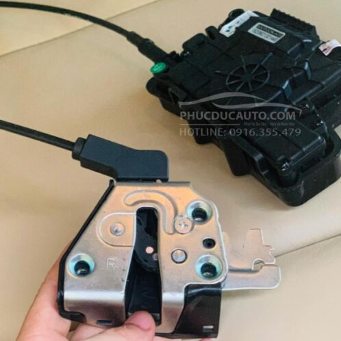 cửa_hít_zin_vinfast_limo_green