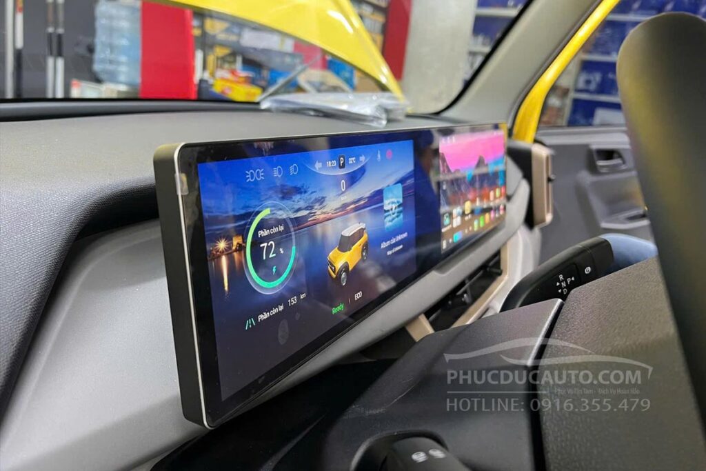 vf3_lắp_màn_hình_liền_khối_android_cao_cấp