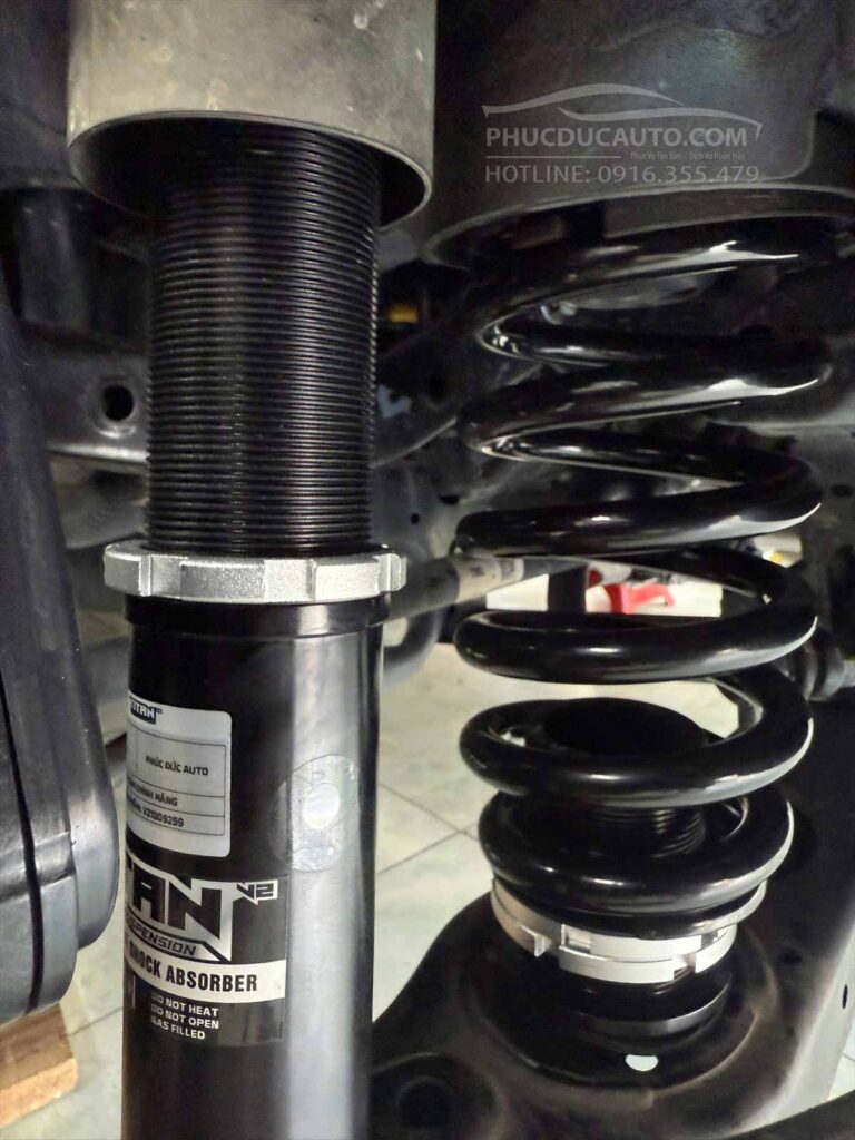 độ_phuộc_xe_hyundai_santafe_zin_cao_cấp